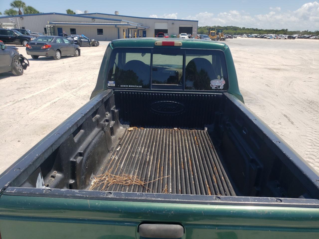 Photo 6 from auction – 2000 FORD RANGER with VIN 1FTYR10C6YTB01868