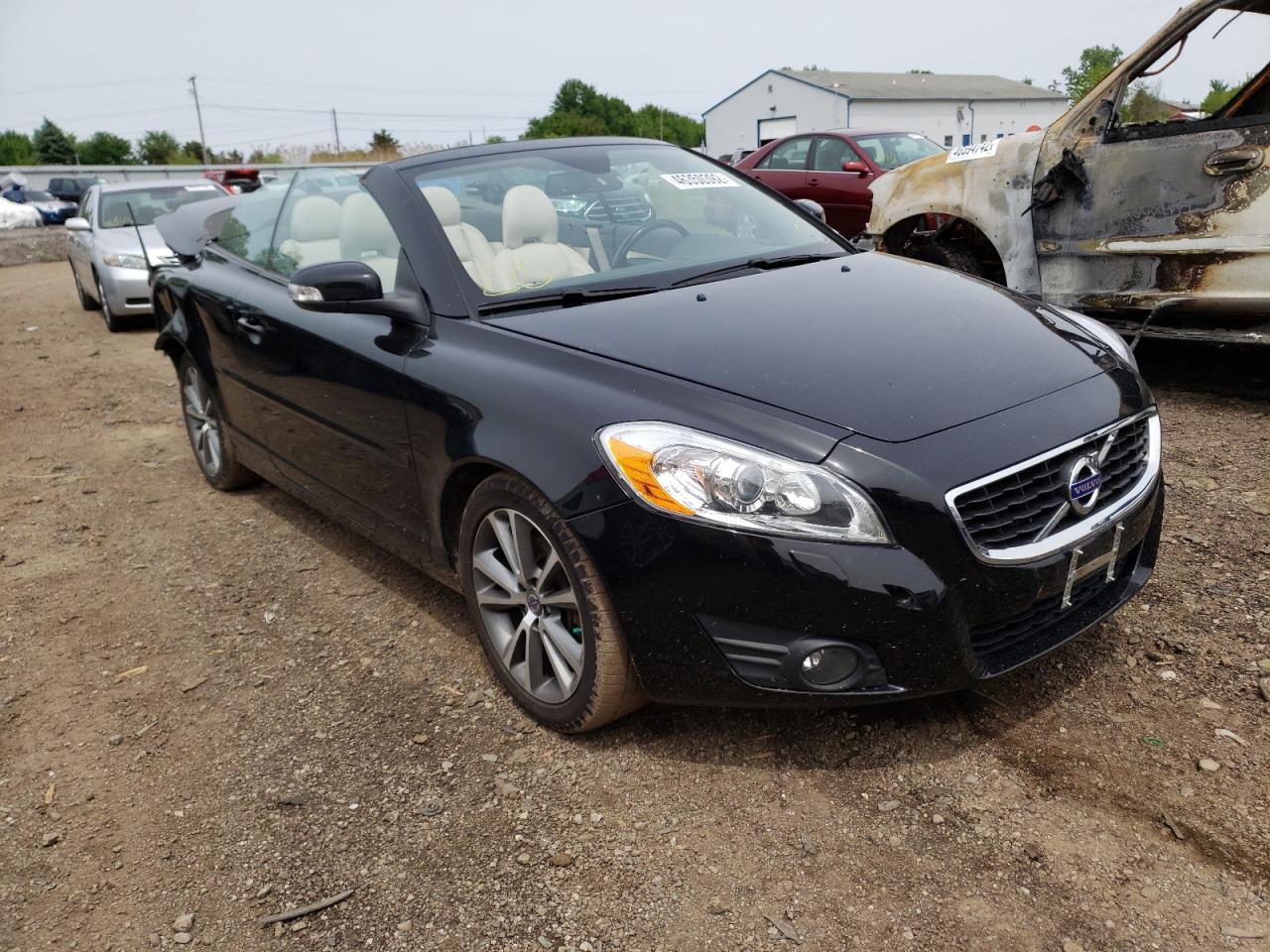 VOLVO C70 T5 2011 with VIN YV1672MC0BJ108518 - Photo from auction
