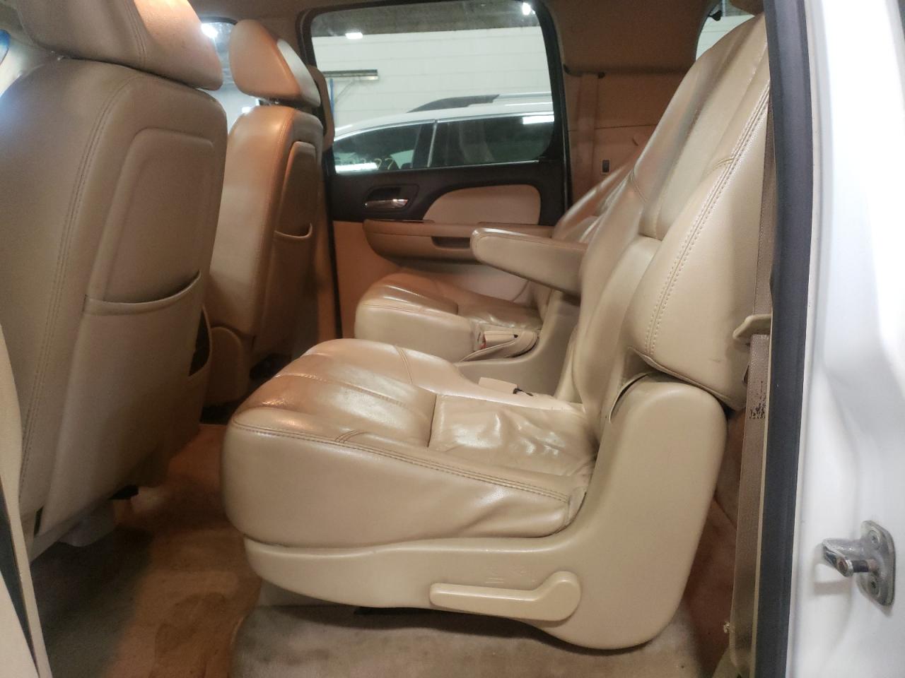Photo 6 from auction – 2007 CHEVROLET SUBURBAN K with VIN 1GNFK16307J183164