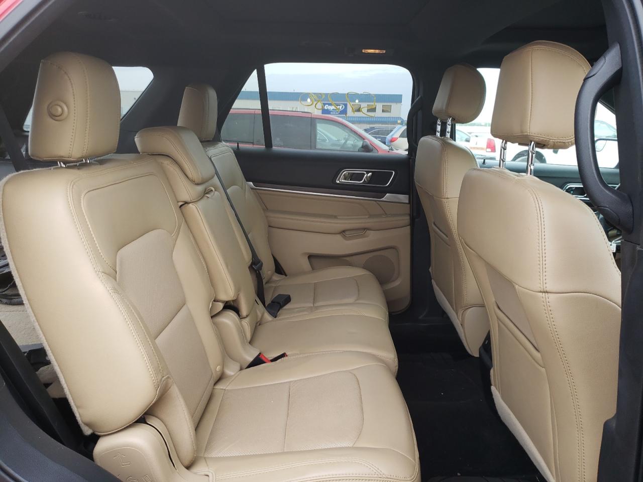 Photo 6 from auction – 2016 FORD EXPLORER L with VIN 1FM5K8F81GGC71612