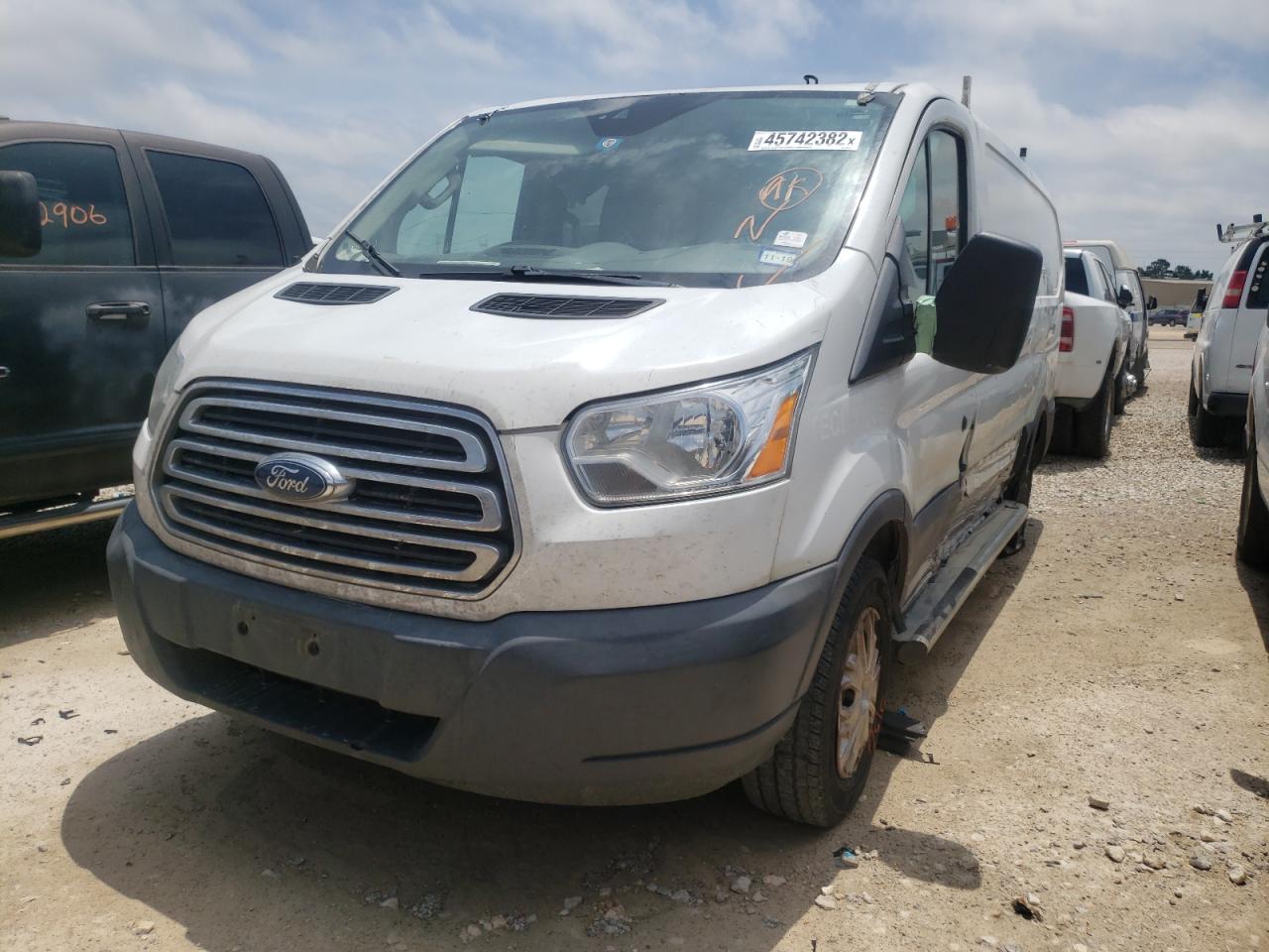 Photo 2 from auction – 2016 FORD TRANSIT T- with VIN 1FTYR1ZM4GKB36148
