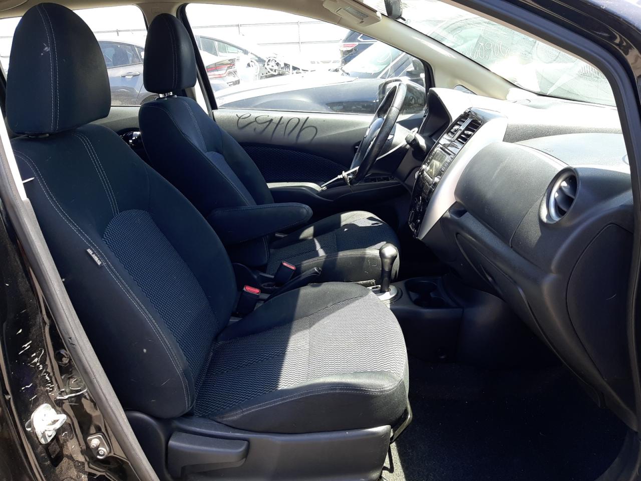 Photo 5 from auction – 2016 NISSAN VERSA NOTE with VIN 3N1CE2CP1GL358307