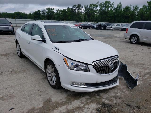 BUICK LACROSSE 2016 with VIN 1G4GB5G39GF172200 - Photo from auction