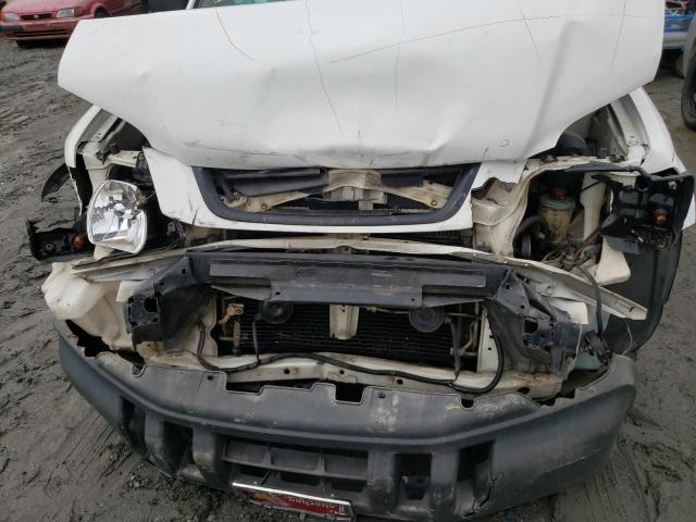 Photo 7 from auction – 2000 HONDA CR-V LX with VIN JHLRD2840YC007848