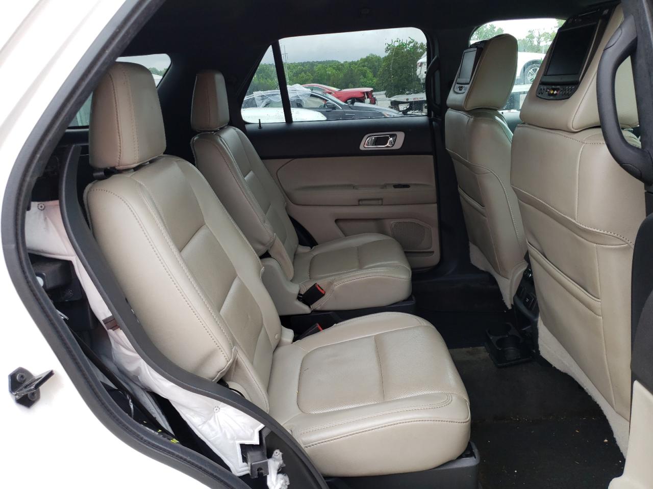 Photo 6 from auction – 2011 FORD EXPLORER L with VIN 1FMHK7F87BGA87212