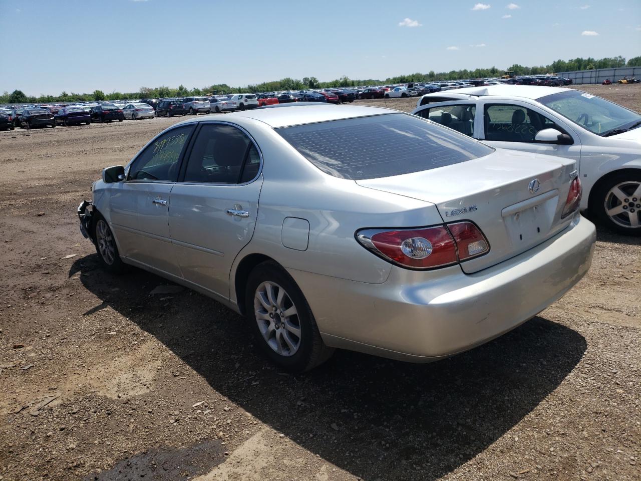 Photo 3 from auction – 2003 LEXUS ES 300 with VIN JTHBF30G835039835