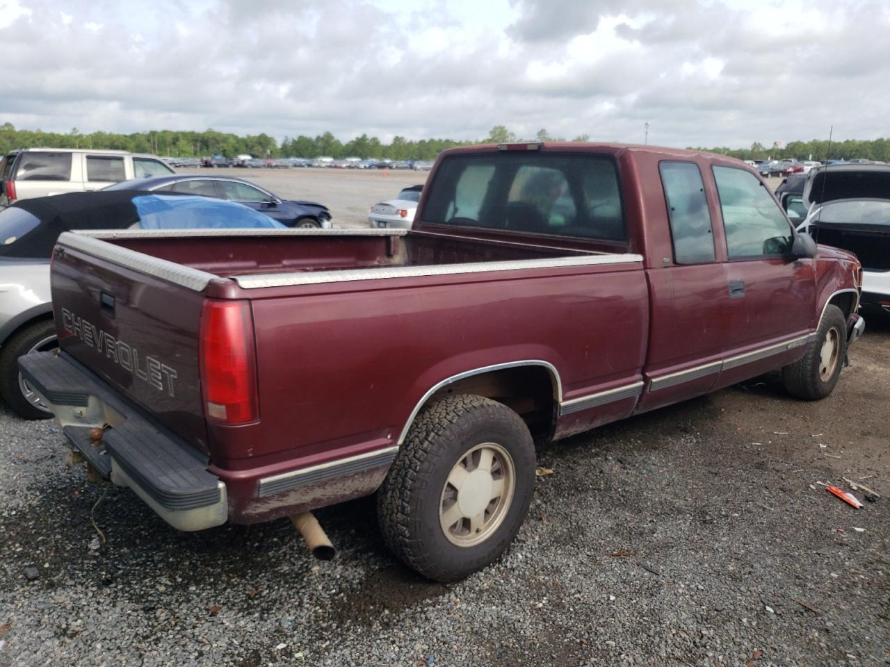 Photo 4 from auction – 1998 CHEVROLET GMT-400 C1 with VIN 1GCEC19M5WE214132