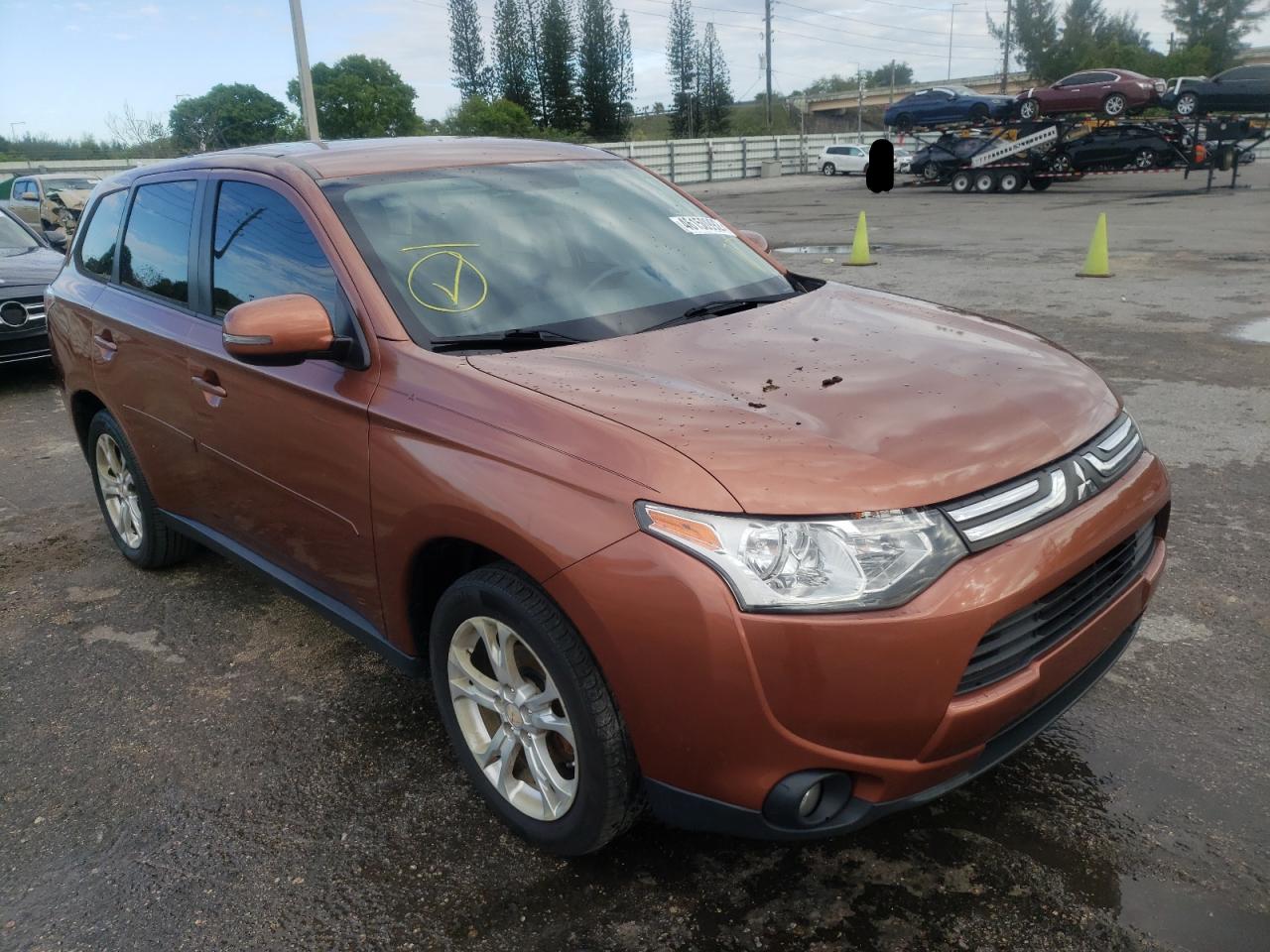 MITSUBISHI OUTLANDER 2014 with VIN JA4AD3A37EZ004448 - Photo from auction