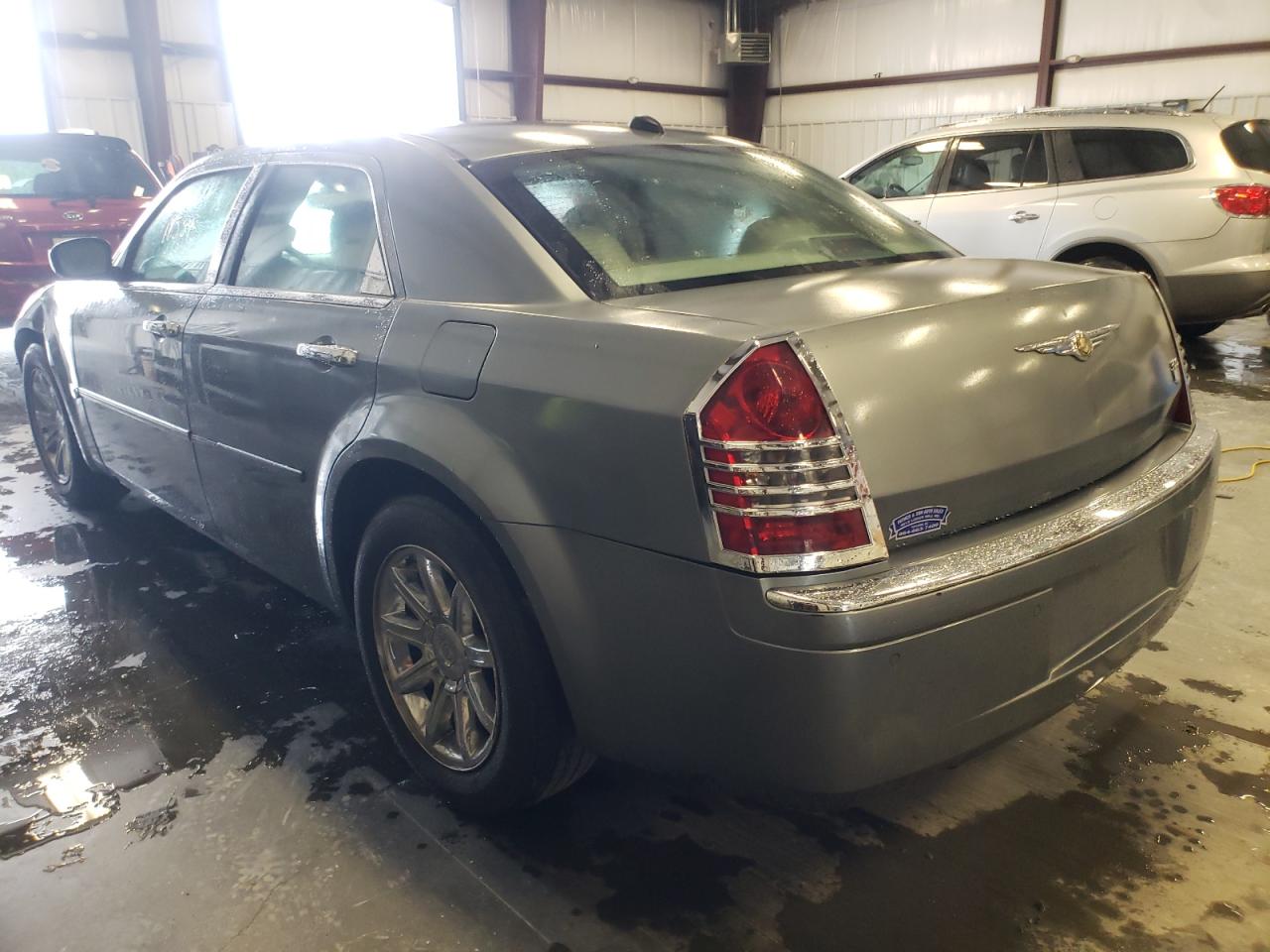Photo 3 from auction – 2006 CHRYSLER 300C with VIN 2C3LA63H86H170534