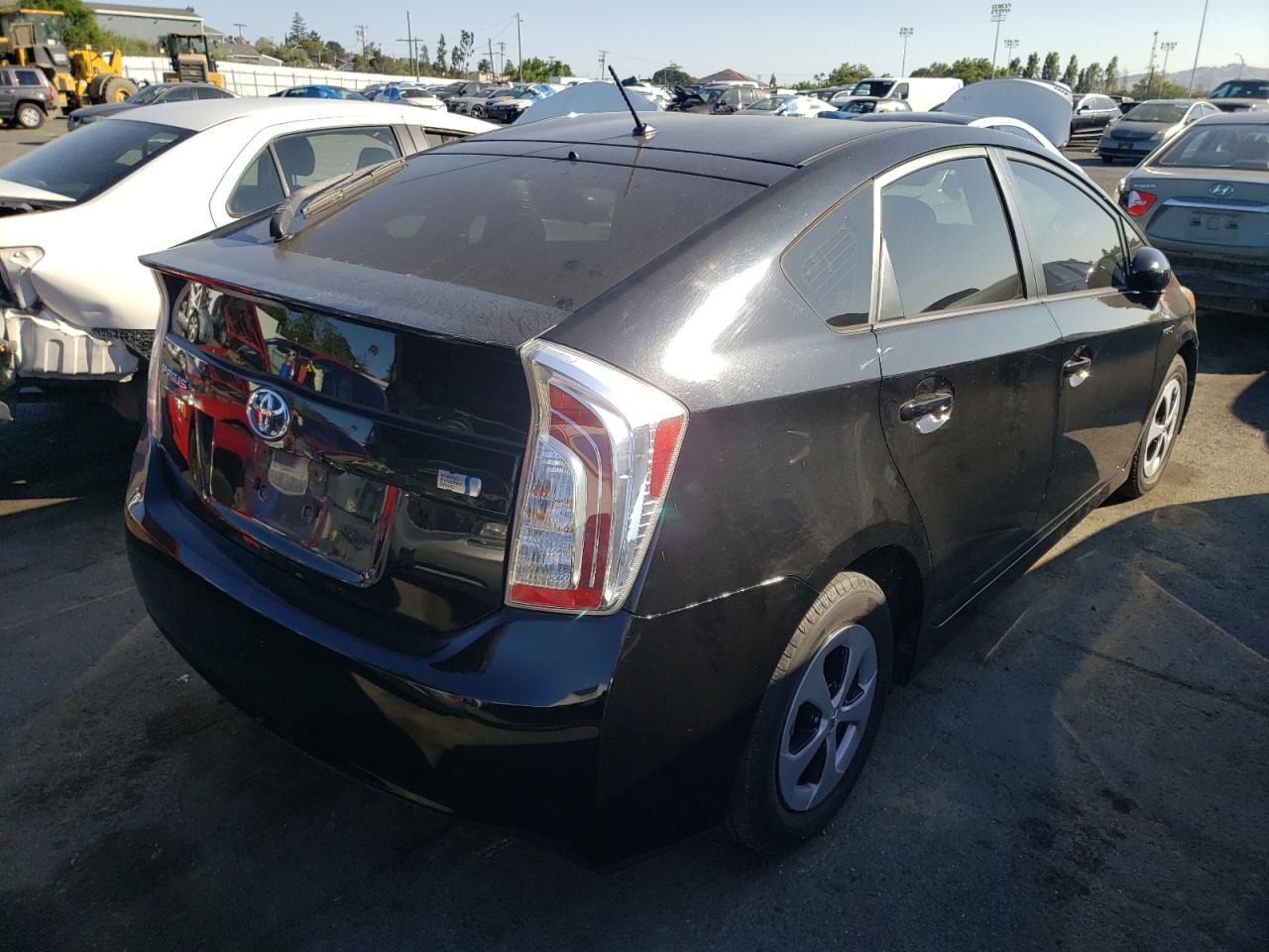 Photo 4 from auction – 2012 TOYOTA PRIUS with VIN JTDKN3DU2C5471485