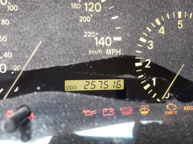 Photo 8 from auction – 2002 LEXUS RX 300 with VIN JTJGF10U920130249
