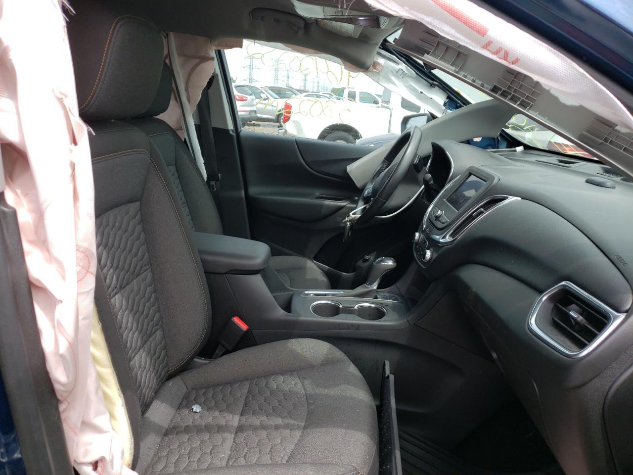 Photo 5 from auction – 2020 CHEVROLET EQUINOX LT with VIN 2GNAXTEVXL6188079