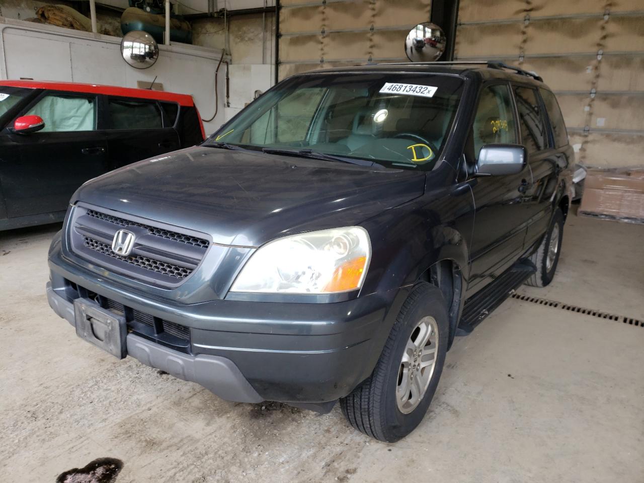 Photo 2 from auction – 2003 HONDA PILOT EXL with VIN 2HKYF18673H589958