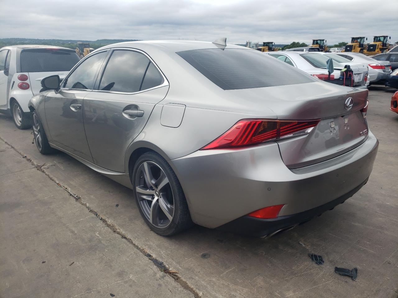 Photo 3 from auction – 2018 LEXUS IS 300 with VIN JTHBA1D22J5081691