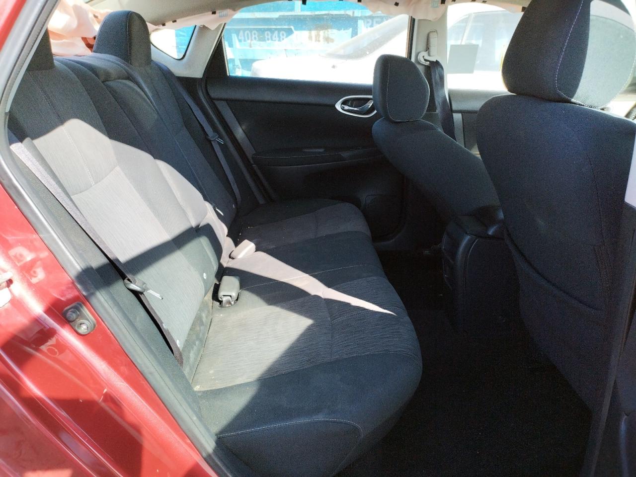 Photo 6 from auction – 2015 NISSAN SENTRA S with VIN 3N1AB7AP2FL665841