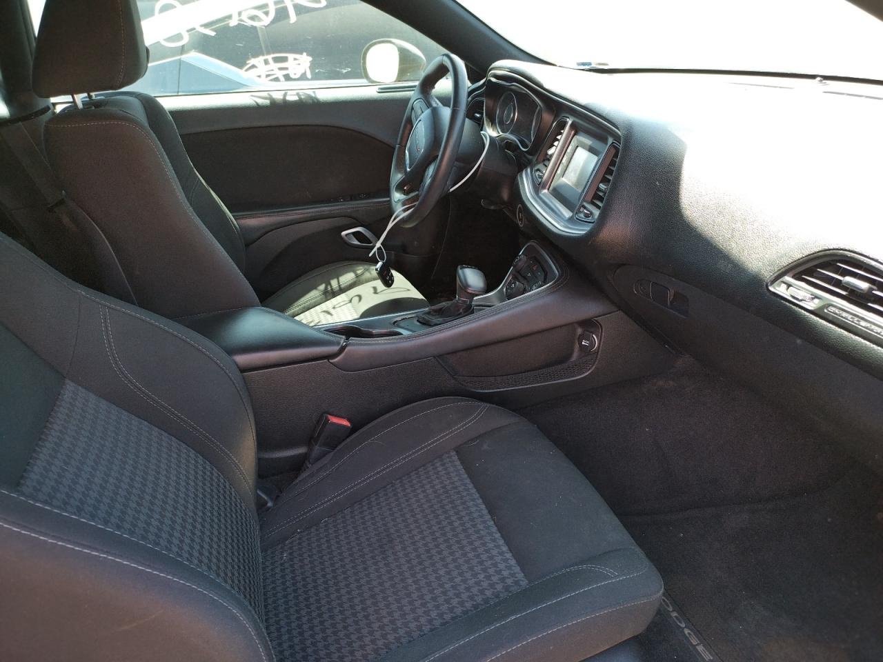 Photo 5 from auction – 2015 DODGE CHALLENGER with VIN 2C3CDZAG9FH775567