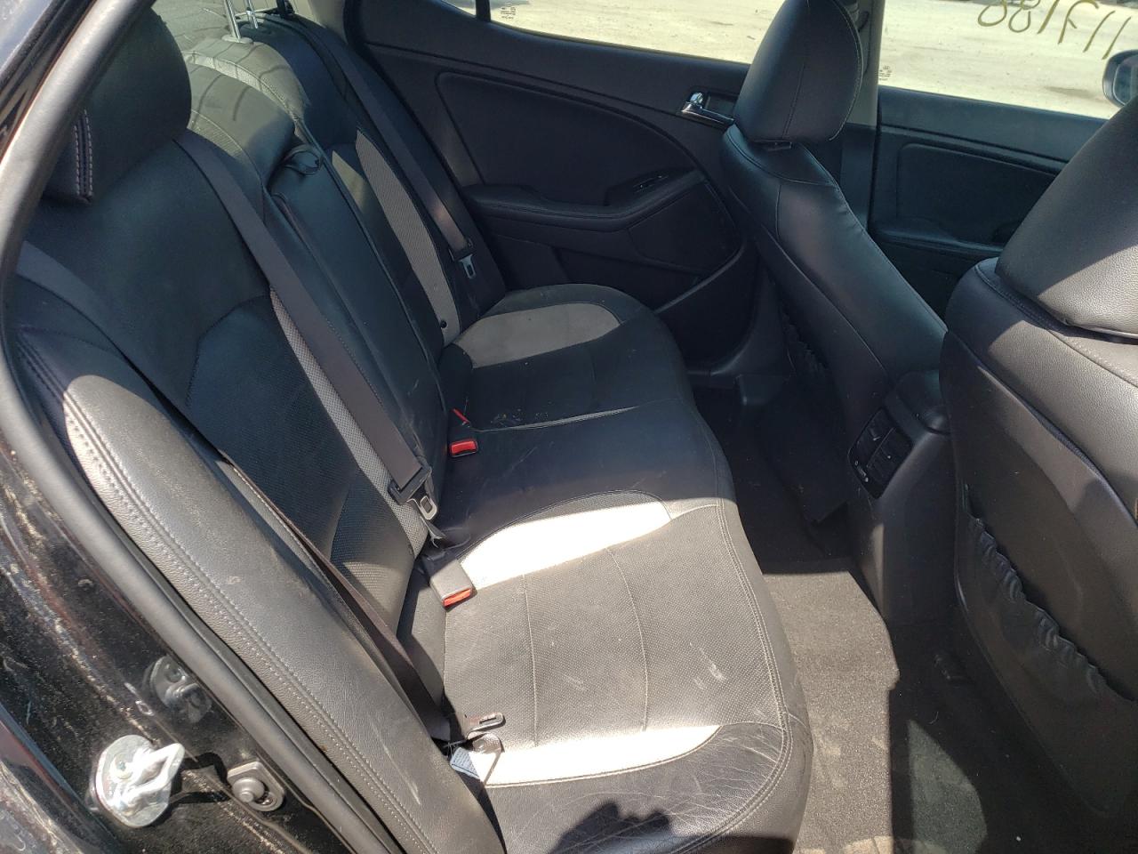 Photo 18 from auction – 2012 KIA OPTIMA SX with VIN 5XXGR4A67CG001034