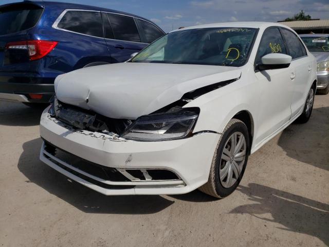 Photo 2 from auction – 2017 VOLKSWAGEN JETTA S with VIN 3VW2B7AJ7HM267905