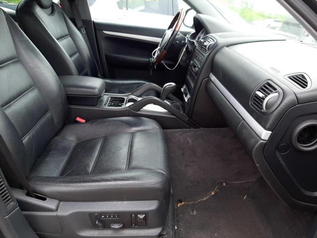 صورة رقم 5 من المزاد - 2004 PORSCHE CAYENNE S مع VIN WP1AB29P84LA71878