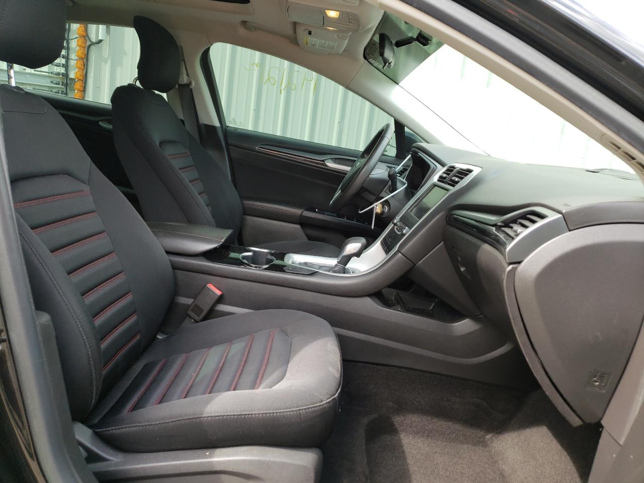 Photo 19 from auction – 2014 FORD FUSION SE with VIN 3FA6P0HD7ER251494