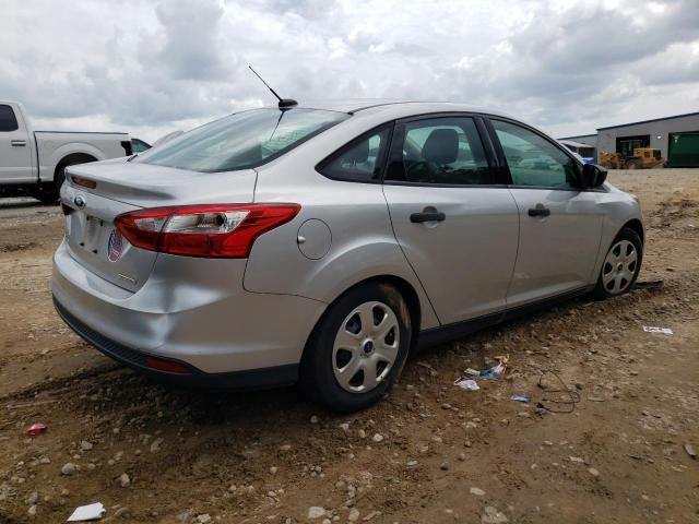 Photo 4 from auction – 2013 FORD FOCUS S with VIN 1FADP3E21DL368626