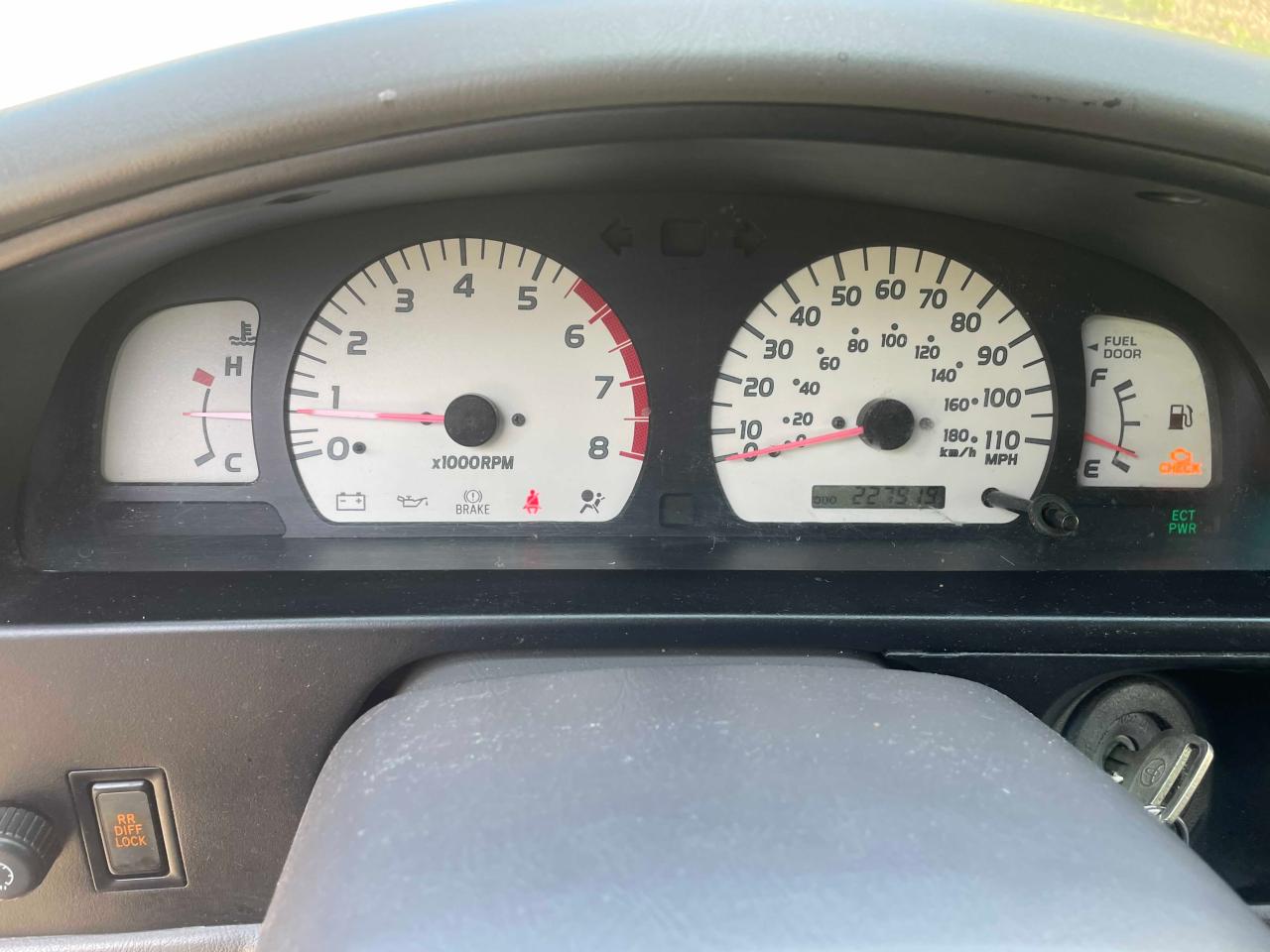 Photo 8 from auction – 2002 TOYOTA TACOMA DOU with VIN 5TEGN92N72Z010282