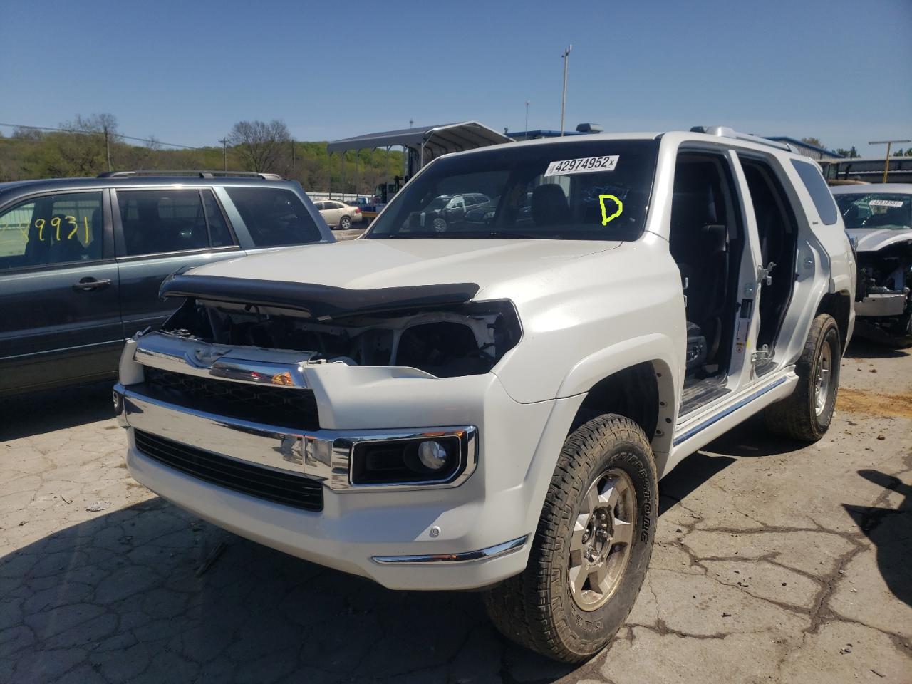 Photo 2 from auction – 2017 TOYOTA 4RUNNER SR with VIN JTEBU5JR1H5477568