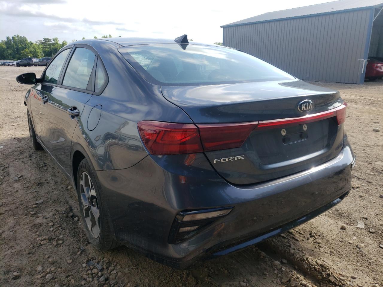 Photo 3 from auction – 2020 KIA FORTE FE with VIN 3KPF24AD8LE191272