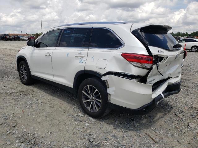 Photo 3 from auction – 2019 TOYOTA HIGHLANDER with VIN 5TDKZRFHXKS361770