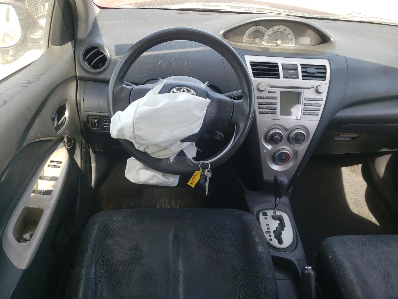 Photo 9 from auction – 2007 TOYOTA YARIS with VIN JTDBT923571098166
