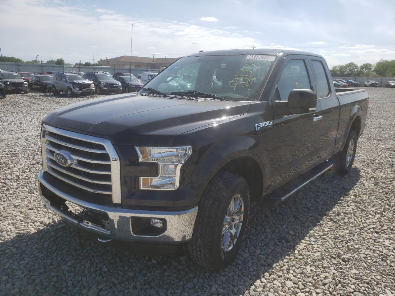 Photo 2 from auction – 2015 FORD F150 SUPER with VIN 1FTFX1EF7FFB70175