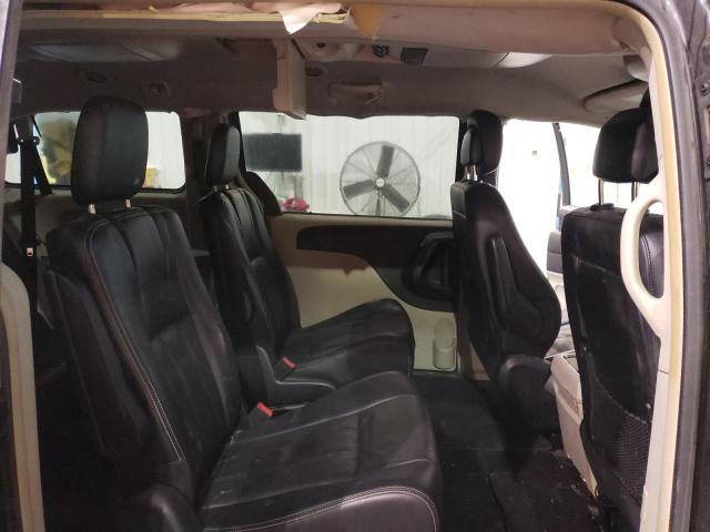 Photo 6 from auction – 2015 CHRYSLER TOWN & COU with VIN 2C4RC1BGXFR534586