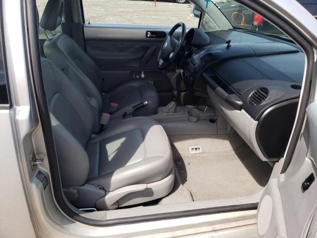 Photo 5 from auction – 2000 VOLKSWAGEN NEW BEETLE with VIN 3VWDD21C9YM480684