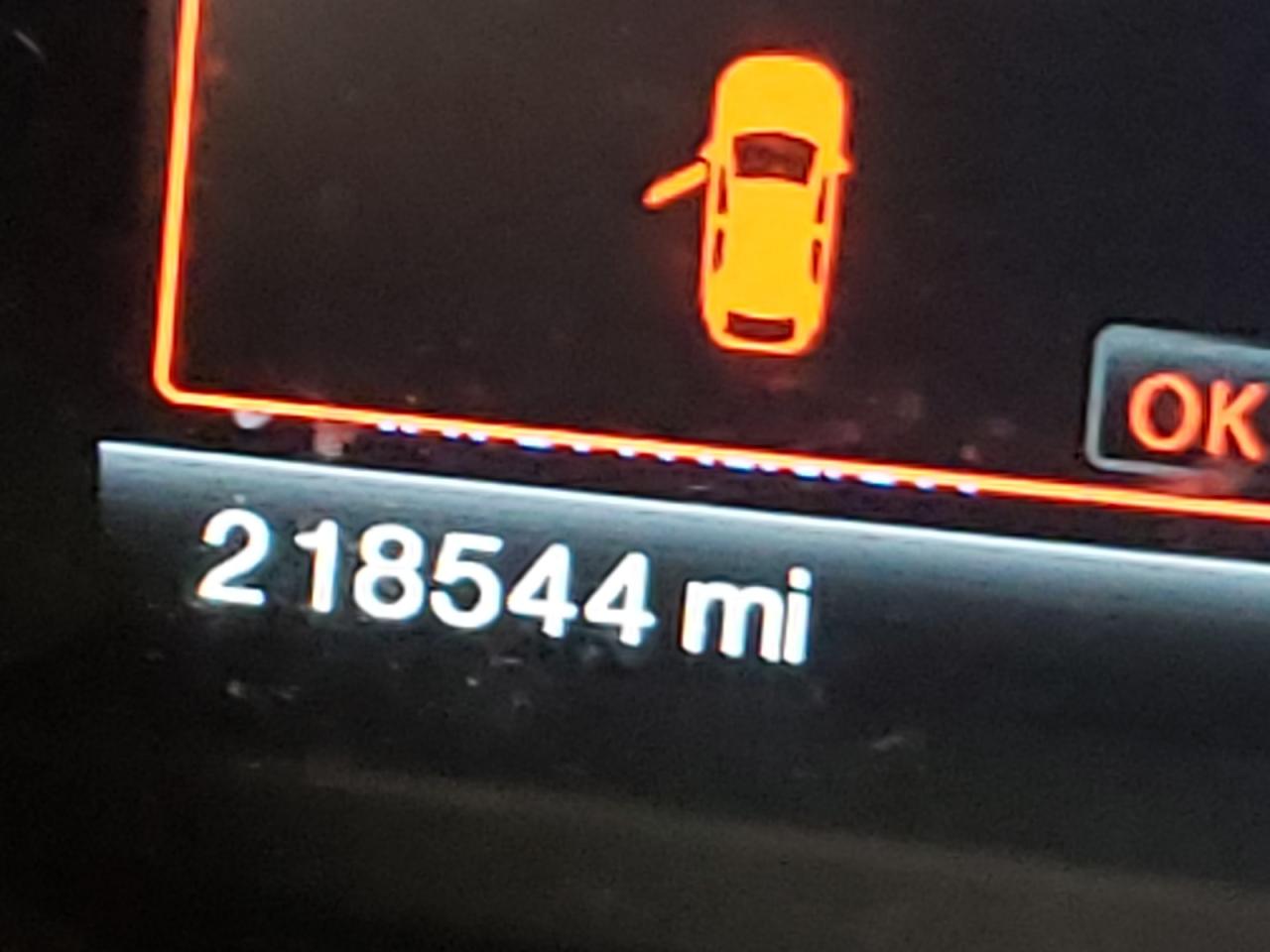 Photo 8 from auction – 2011 FORD EXPLORER L with VIN 1FMHK8F80BGA03351