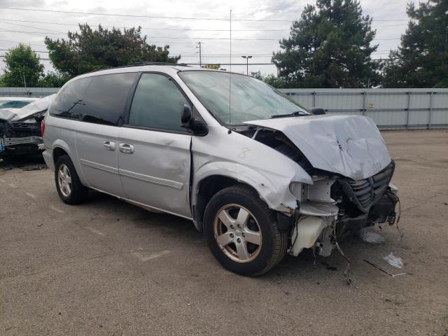 DODGE GRAND CARA 2005 with VIN 2D4GP44L45R130756 - Photo from auction