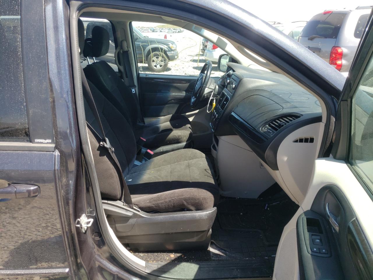 Photo 5 from auction – 2013 DODGE GRAND CARA with VIN 2C4RDGBG7DR648008