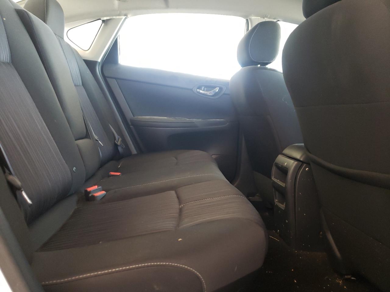 Zdjęcie 6 z aukcji – 2017 NISSAN SENTRA S z VIN 3N1AB7AP3HL708103
