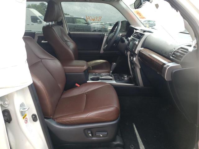 Photo 5 from auction – 2019 TOYOTA 4RUNNER SR with VIN JTEBU5JR5K5610470