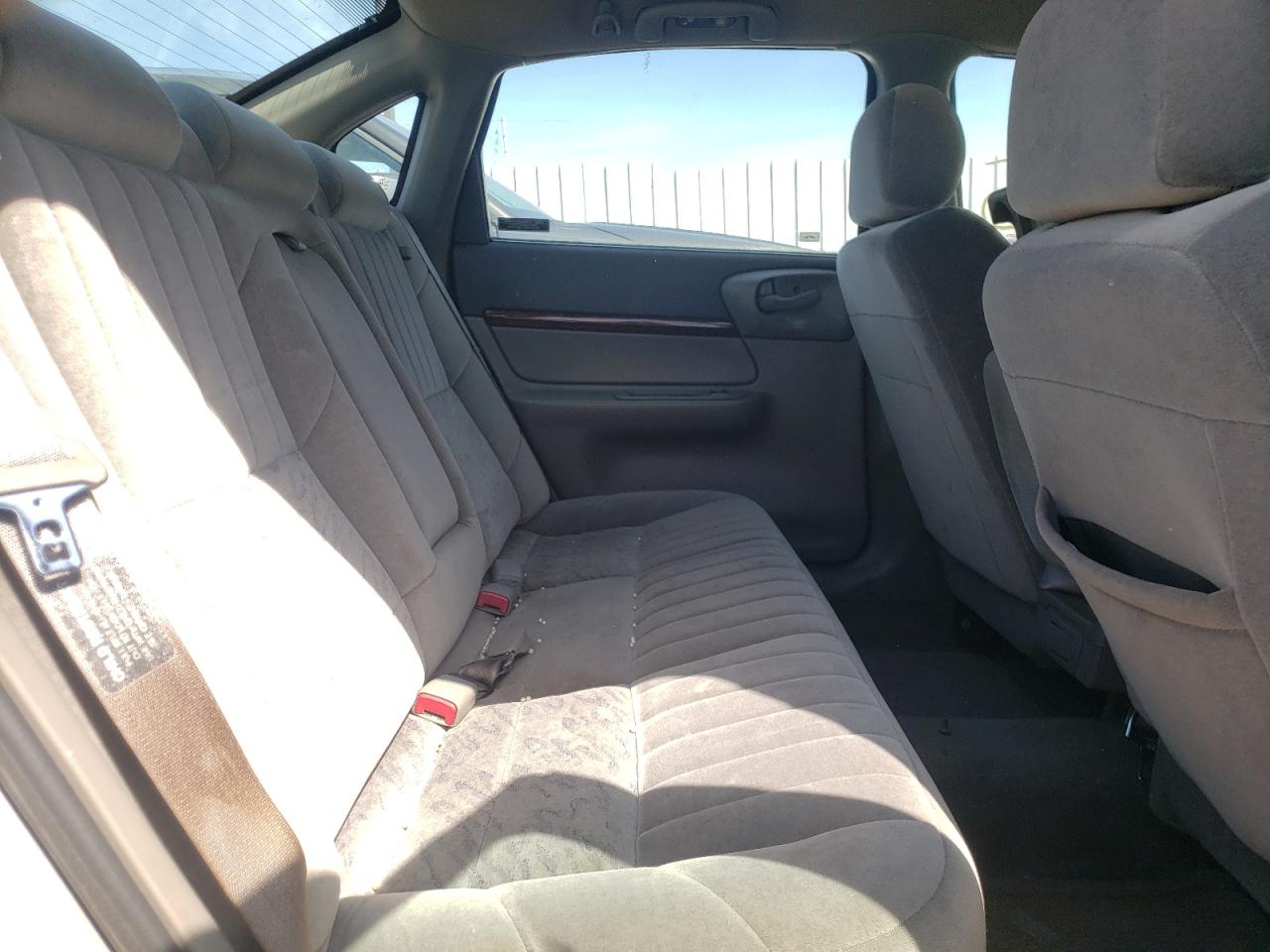 Photo 6 from auction – 2001 CHEVROLET IMPALA with VIN 2G1WF55E619275835