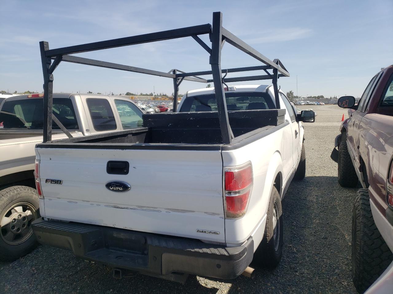 صورة رقم 4 من المزاد - 2014 FORD F150 مع VIN 1FTMF1CM2EKG36631