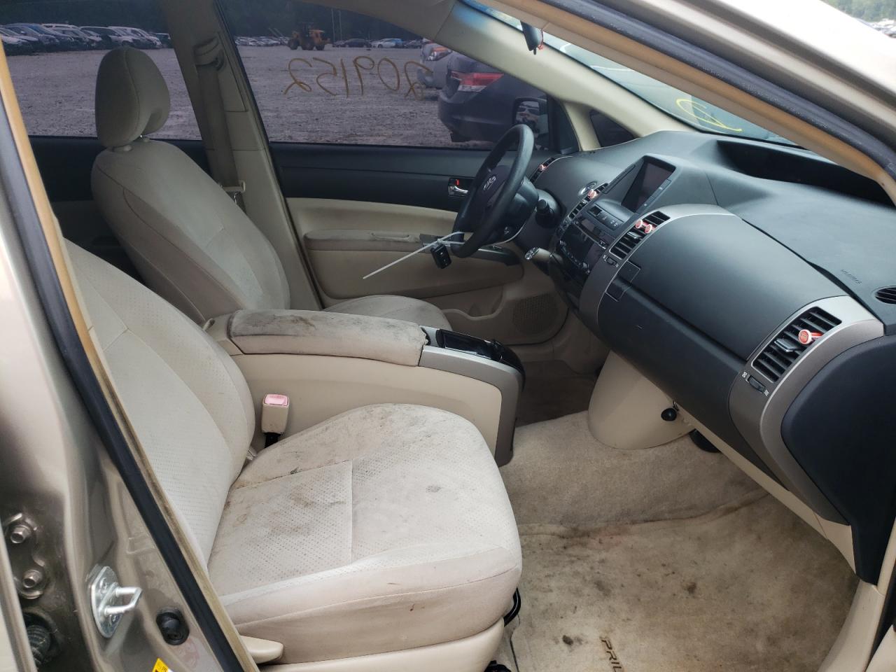 Photo 5 from auction – 2004 TOYOTA PRIUS with VIN JTDKB20UX40114854