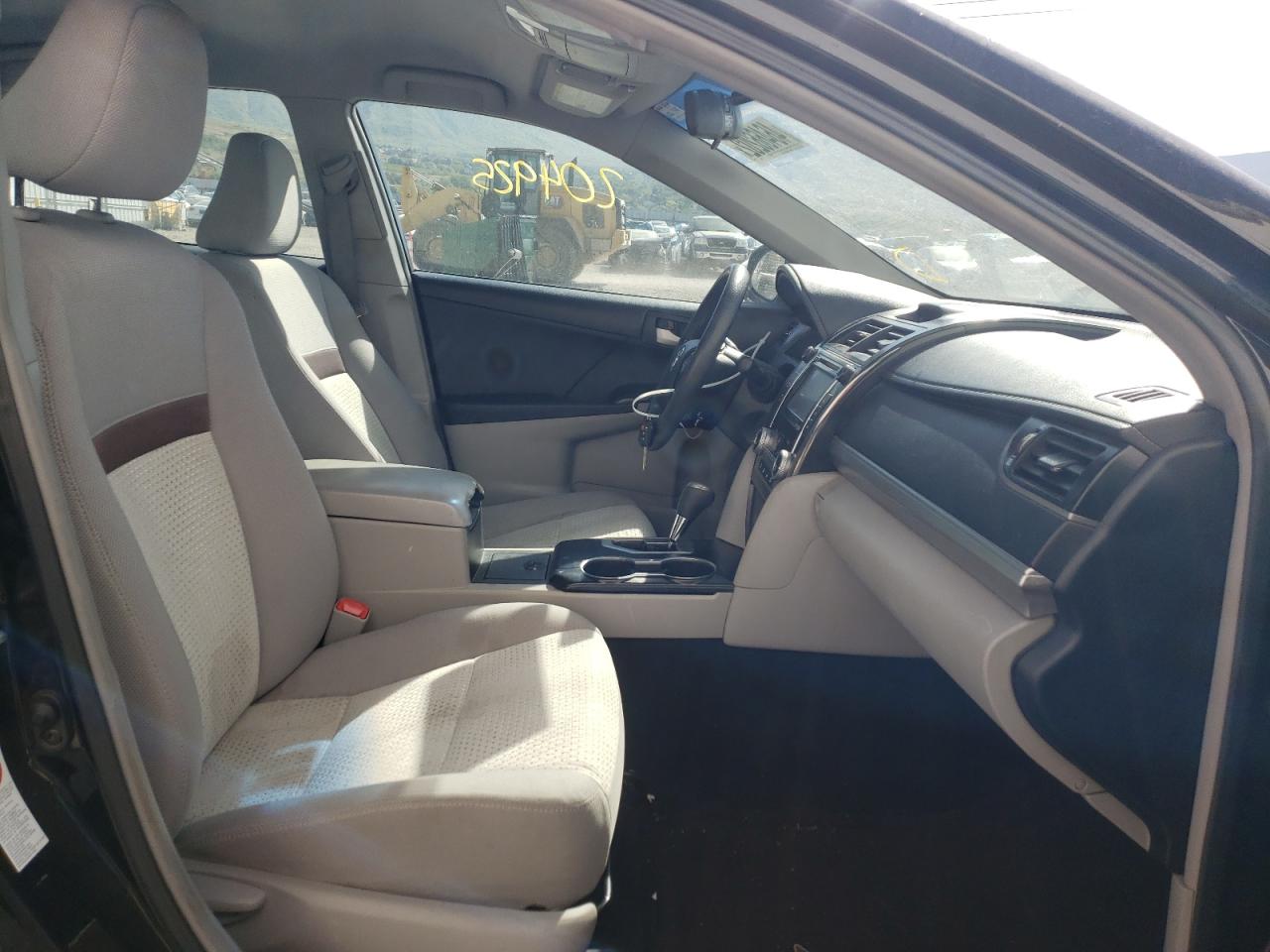 Photo 5 from auction – 2012 TOYOTA CAMRY with VIN 4T4BF1FK6CR166088