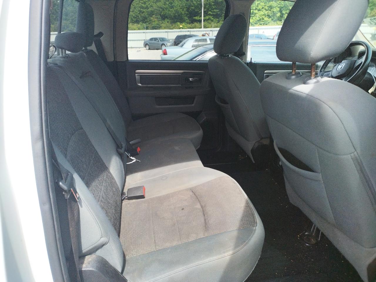 Photo 6 from auction – 2015 RAM 1500 SLT with VIN 1C6RR7LM1FS665143