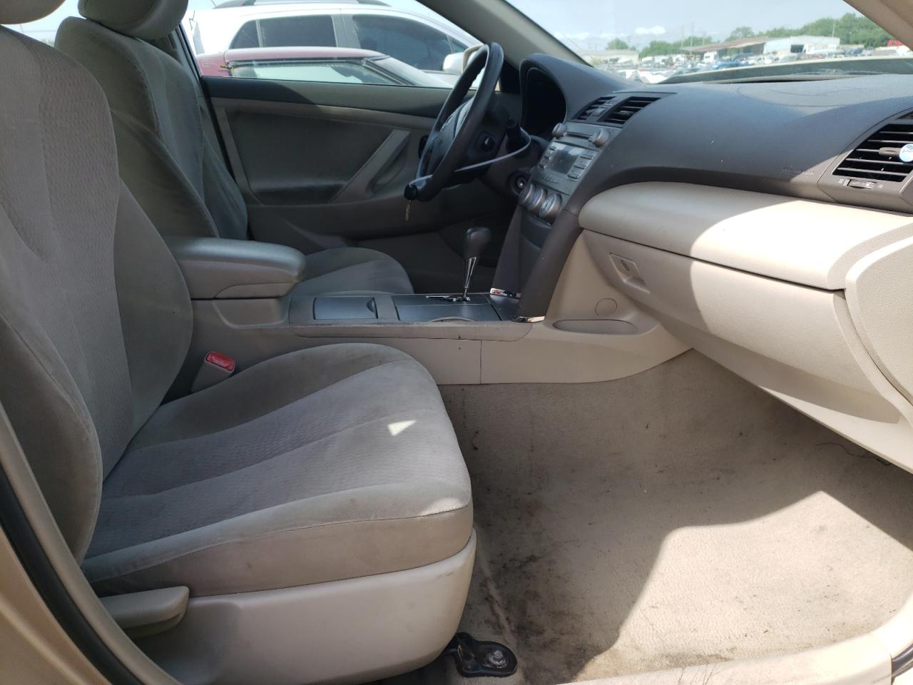 Photo 5 from auction – 2011 TOYOTA CAMRY BASE with VIN 4T1BF3EK7BU708711