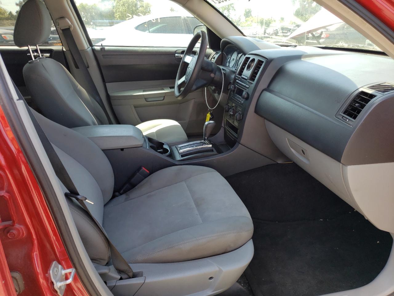 Photo 5 from auction – 2007 CHRYSLER 300 with VIN 2C3KA43R87H894394
