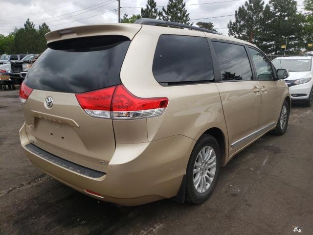 Photo 4 from auction – 2012 TOYOTA SIENNA XLE with VIN 5TDYK3DC5CS244991