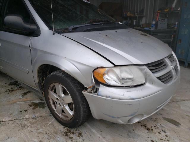 Photo 9 from auction – 2005 DODGE GRAND CARA with VIN 2D4GP44L65R114218