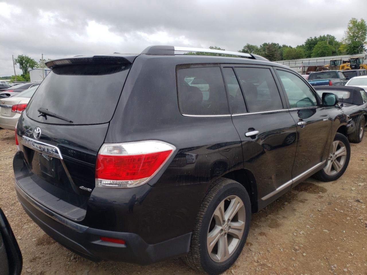 Photo 4 from auction – 2012 TOYOTA HIGHLANDER with VIN 5TDDK3EH4CS133860