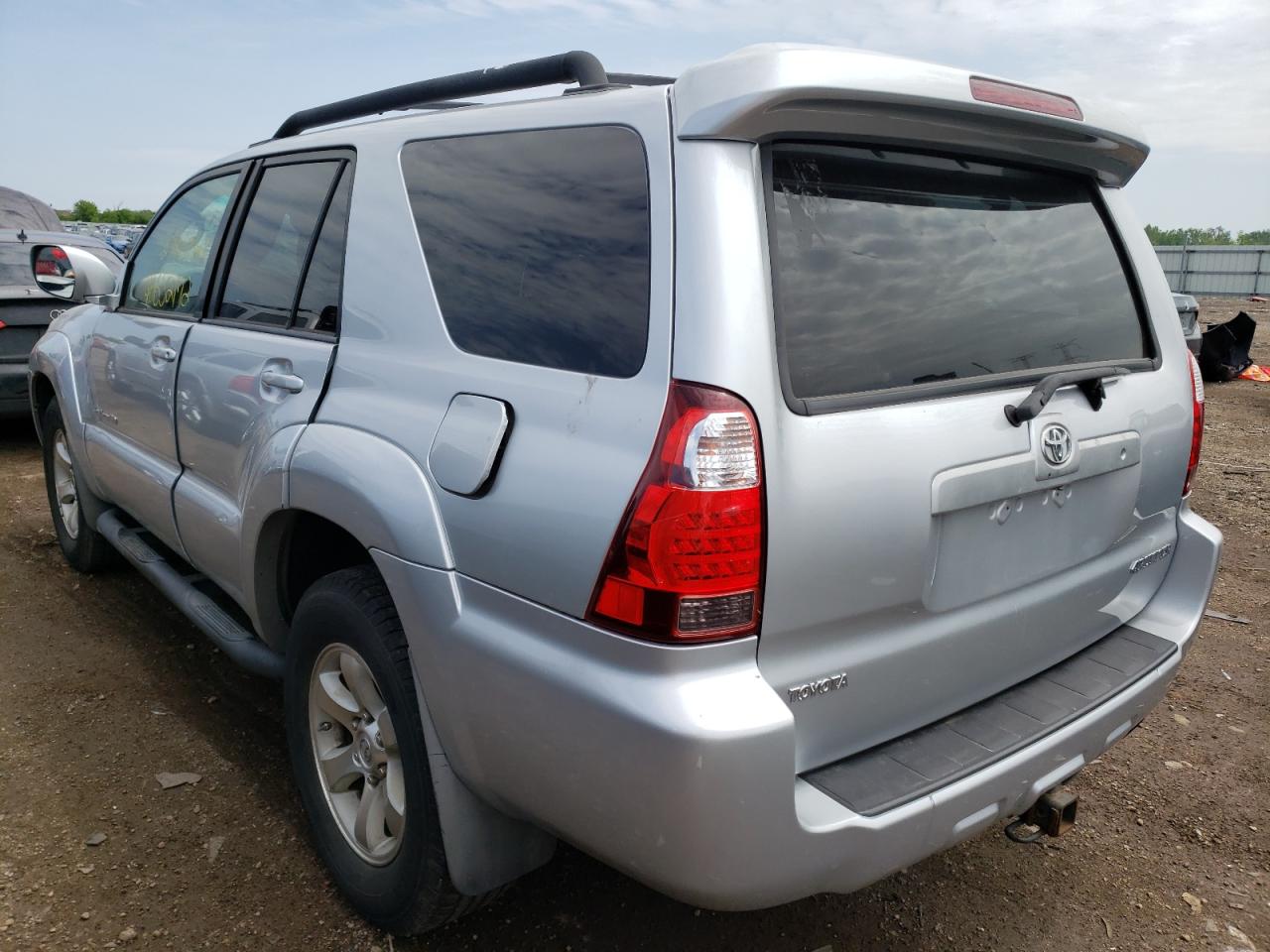 Photo 3 from auction – 2007 TOYOTA 4RUNNER SR with VIN JTEBU14R178104774