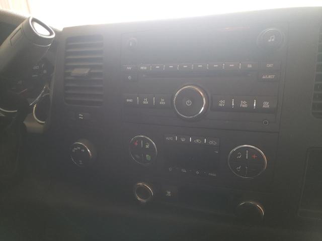 Photo 9 from auction – 2011 CHEVROLET SILVERADO with VIN 1GCRKSE35BZ157876